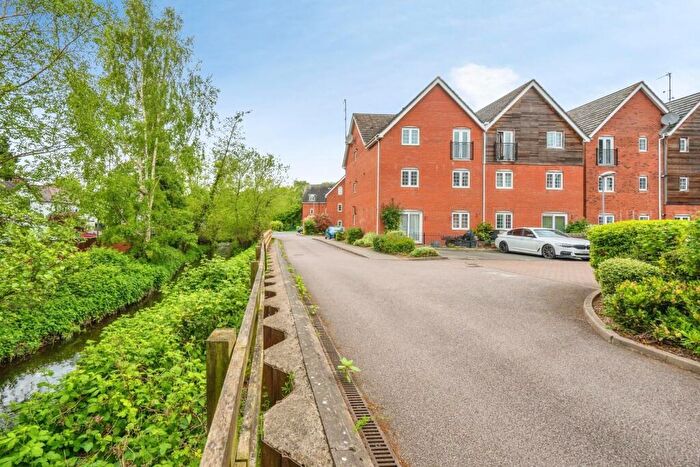 2 Bedroom Apartment For Sale In Marina View, Fazeley, Tamworth, B78