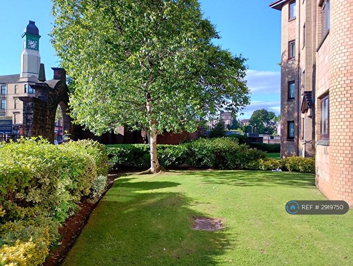 2 Bedroom Flat To Rent In Stock Avenue, Paisley, PA2