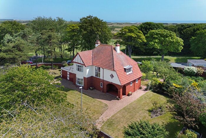 4 Bedroom Detached House For Sale In Warrack Terrace, Montrose, DD10