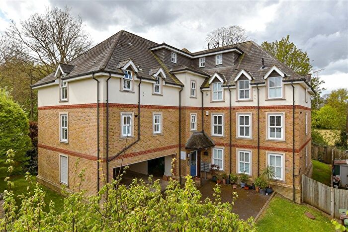 2 Bedroom Flat For Sale In Church Paddock Court, Wallington, Surrey, SM6