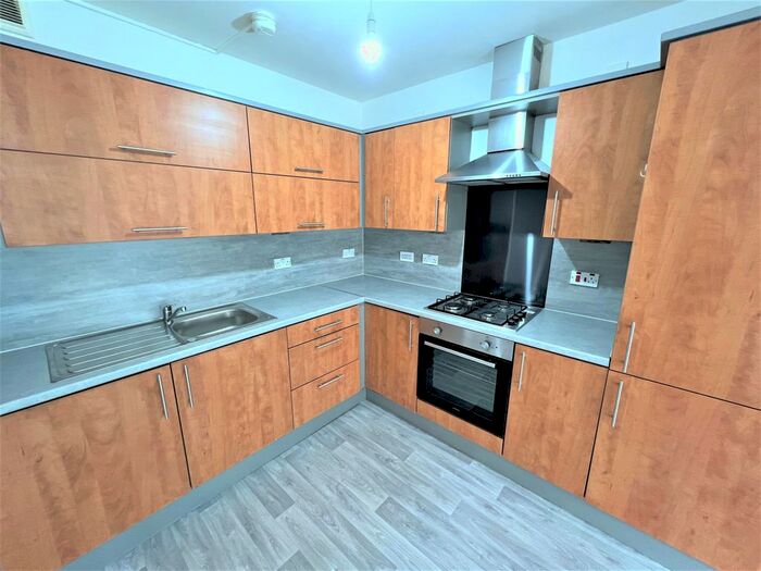 2 Bedroom Flat To Rent In Barrland Street, Pollokshaws, Glasgow, G41