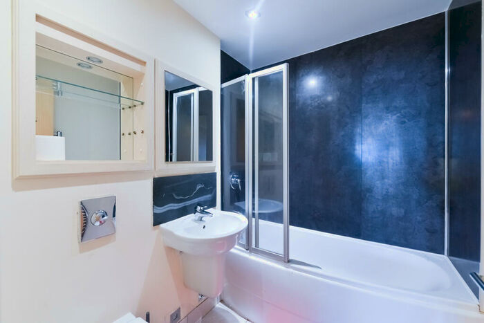 1 Bedroom Flat To Rent In Millharbour, London, E14