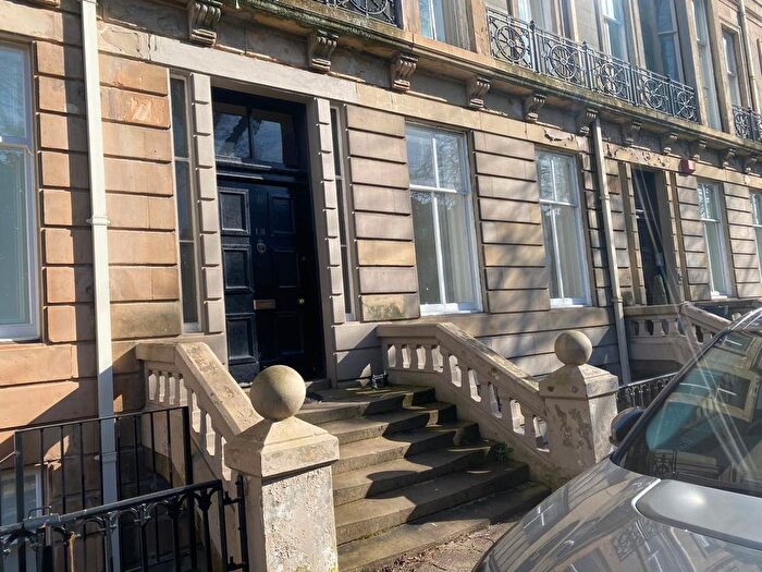 2 Bedroom Flat To Rent In Buckingham Terrace, Glasgow, G12