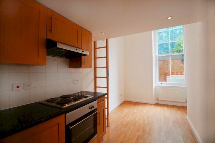 1 Bedroom Flat To Rent In Palace Court, Notting Hill / Bayswater, W2