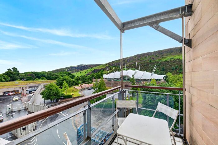 2 Bedroom Apartment For Sale In Holyrood Road, Holyrood, Edinburgh, EH8
