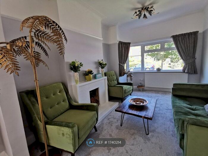 2 Bedroom Semi-Detached House To Rent In Gladstone Avenue, Twickenham, TW2