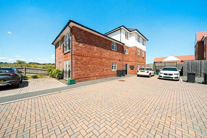 1 Bedroom Flat For Sale In Padworth, Reading, RG7