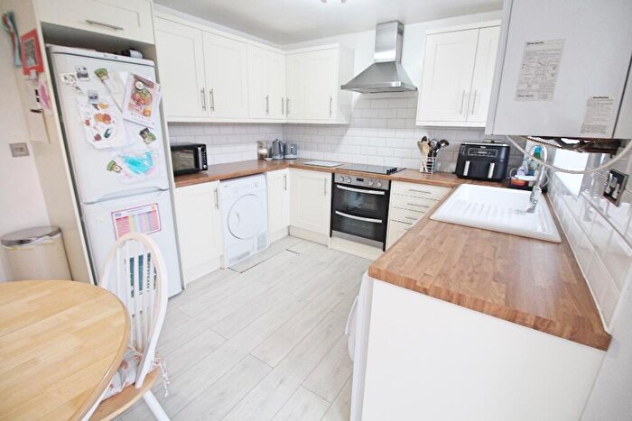 3 Bedroom Terraced House For Sale In Mavis Woods Mews, Blidworth, NG21