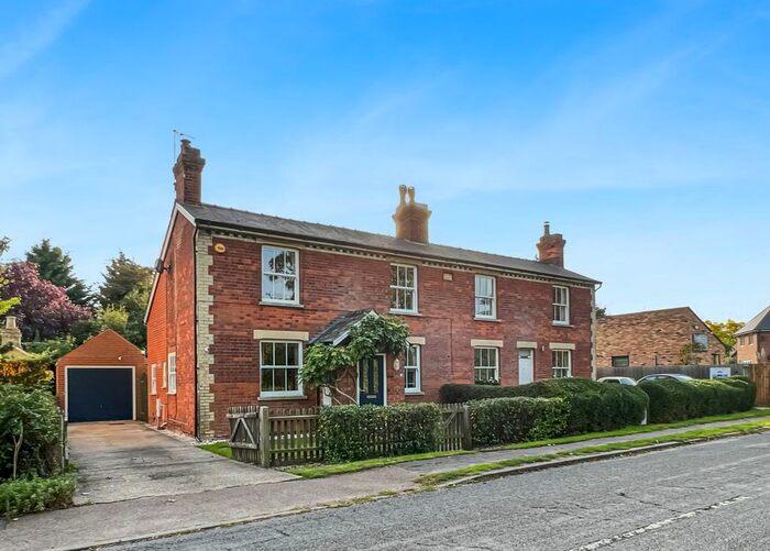 3 Bedroom Semi-Detached House For Sale In Brewery Road, Pampisford, Cambridge, CB22