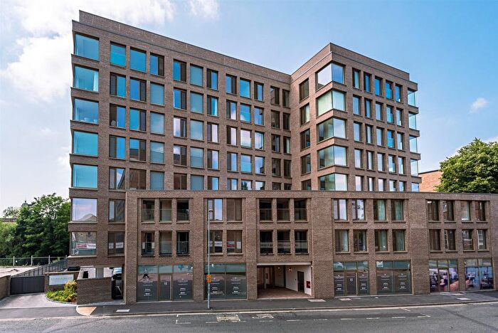 2 Bedroom Flat To Rent In Ryedale House, Piccadilly, York, YO1