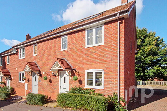 3 Bedroom Semi Detached House For Sale In Exige Way, Wymondham, Norfolk., NR18