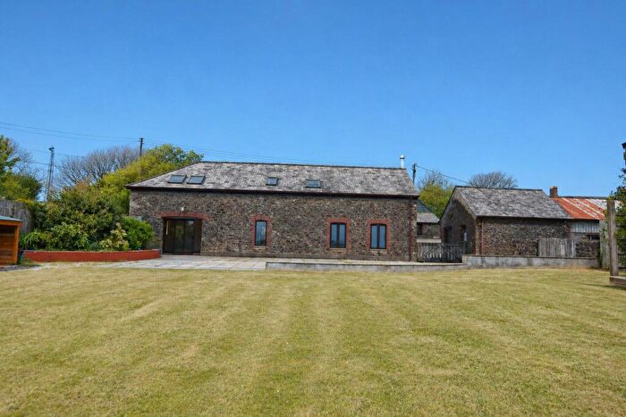 4 Bedroom House To Rent In Hersham Court, Hersham, Bude, EX23