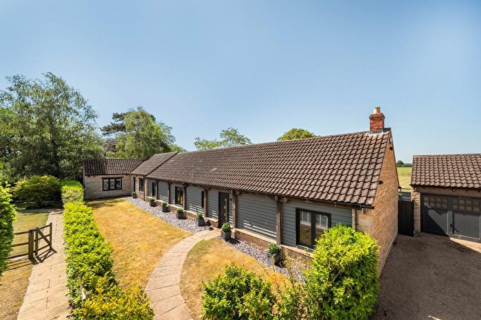 4 Bedroom Bungalow For Sale In Searson Close, Tallington, Stamford, Lincolnshire, PE9