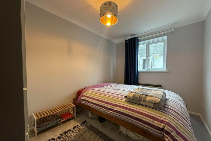 1 Bedroom Flat To Rent In Single Occupants Only. Florence Road, Southsea Part Furnished, PO5