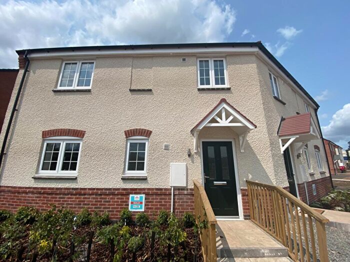 2 Bedroom House To Rent In Begonia Drive, Hugglescote, LE67