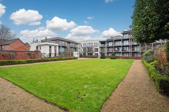 2 Bedroom Flat For Sale In The Old Gaol, Abingdon, OX14