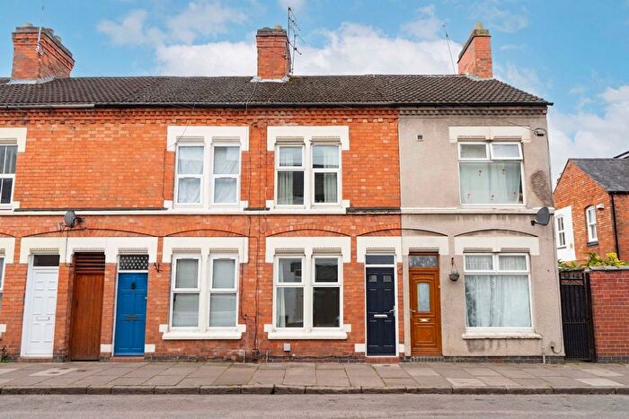 3 Bedroom Terraced House To Rent In Edward Road, Clarendon Park, Leicester, LE2