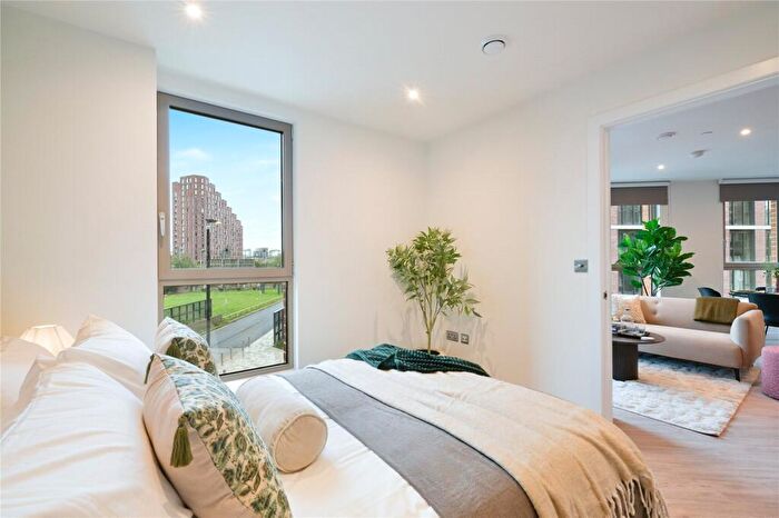 2 Bedroom Apartment To Rent In Uncle Leeds, Whitehall, LS12