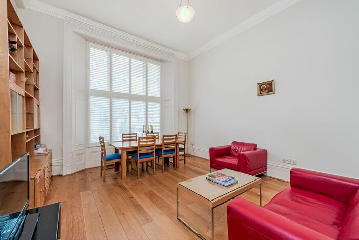 1 Bedroom Flat To Rent In Inverness Terrace, Bayswater, London, W2