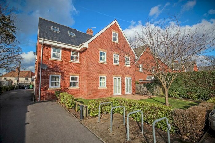 2 Bedroom Apartment To Rent In Southampton Road, Ringwood, Hampshire, BH24