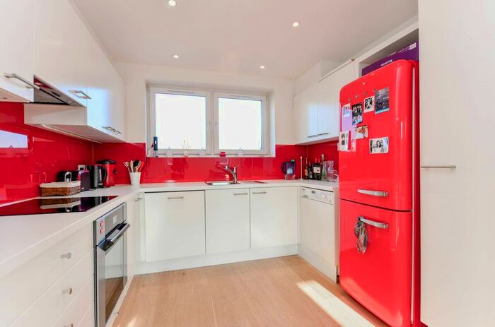 1 Bedroom Flat For Sale In Mirabel Road, Fulham, London, SW6