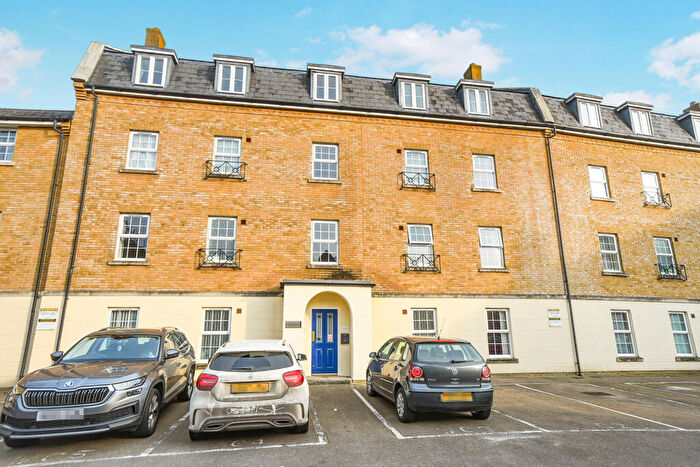 2 Bedroom Flat To Rent In Copperfields, Prospero Way, Haydon End, SN25