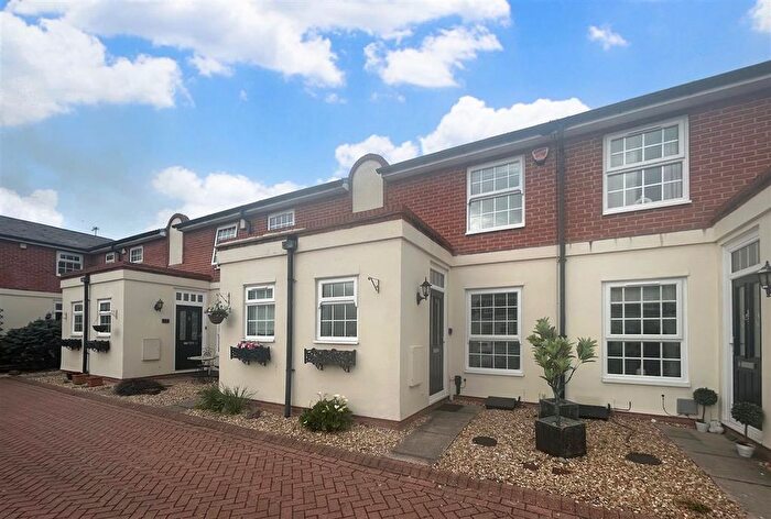 2 Bedroom Property To Rent In Belgrave Court, Bawtry, Doncaster, DN10