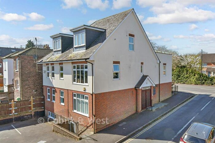 2 Bedroom Flat For Sale In William Road, Caterham, Surrey, CR3