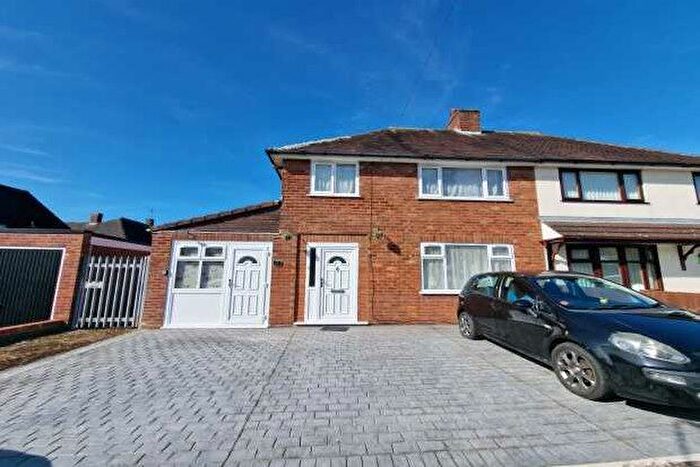 3 Bedroom Property To Rent In Birch Road, Wolverhampton, WV11