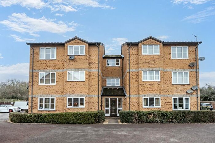 1 Bedroom Block Of Flats For Sale In Kestrel Way, Langford Village, Oxfordshire, OX26