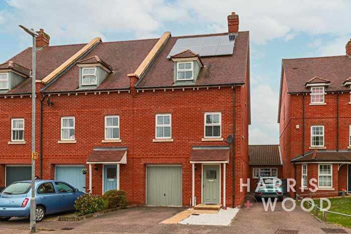 3 Bedroom End Terrace House For Sale In Richmond Road, Colchester, Essex, CO2