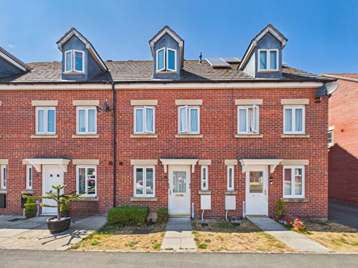 3 Bedroom Terraced House For Sale In Countess Avenue, Bridgwater, TA6