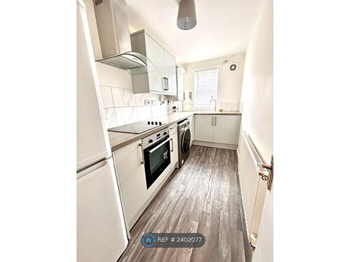 2 Bedroom Maisonette To Rent In Colston Road, Bristol, BS5