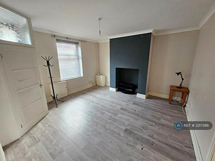 2 Bedroom Terraced House To Rent In Whitelees Road, Littleborough, OL15