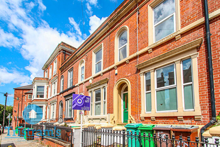 4 Bedroom Terraced House To Rent In Burns Street, Arboretum, NG7