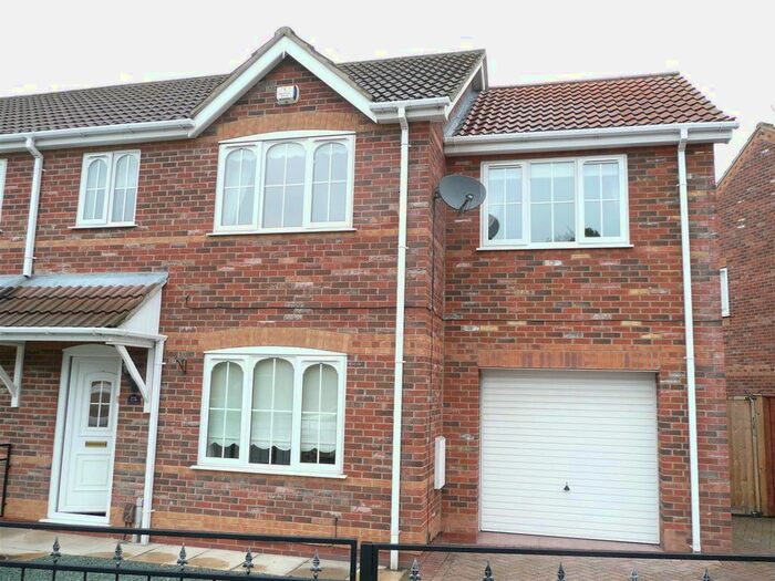 4 Bedroom Semi-Detached House To Rent In Primrose Way, Cleethorpes, DN35