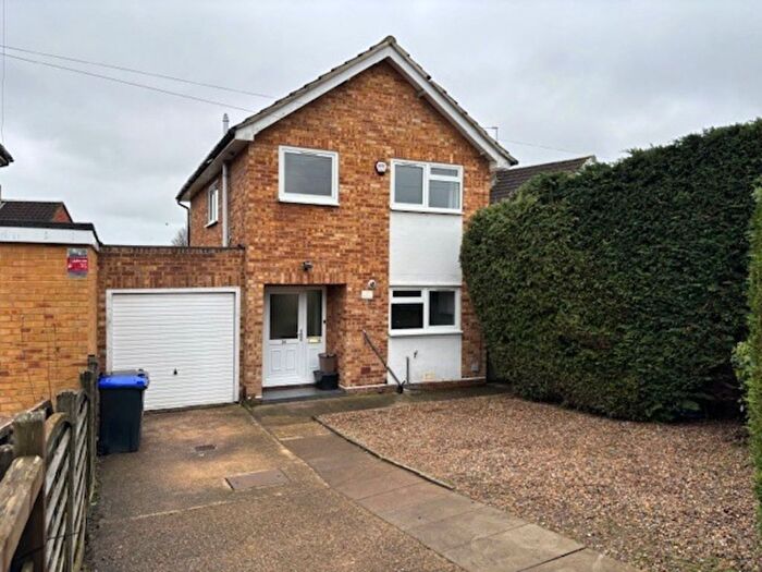3 Bedroom Detached House To Rent In Stomp Road, Burnham, Buckinghamshire, SL1