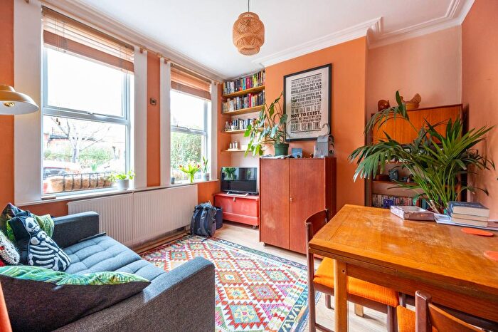 2 Bedroom Flat For Sale In Mersey Road, Lloyd Park, London, E17