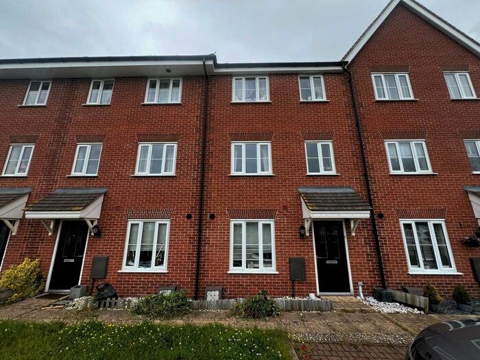 4 Bedroom House To Rent In Blackberry Way, Swaffham, PE37