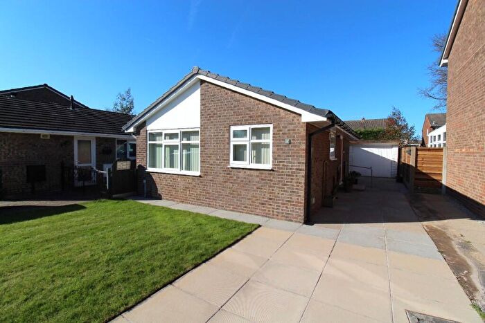 2 Bedroom Detached Bungalow For Sale In Cunnery Meadow, Clayton Le Woods, Leyland, Lancashire, PR25