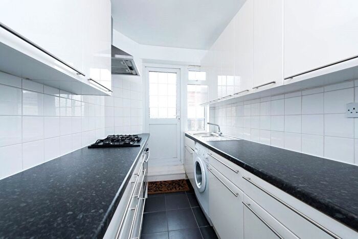 1 Bedroom Flat To Rent In Chapel Market, London, N1