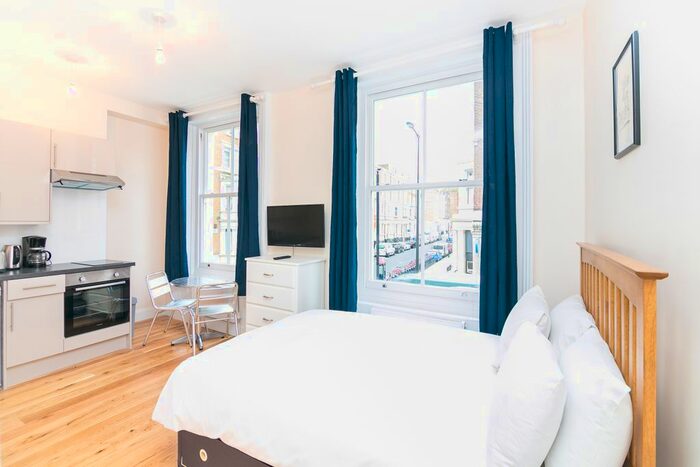 Studio To Rent In Earls Court Road, London, SW5