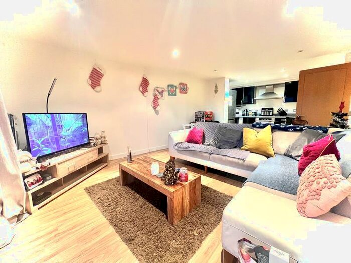 2 Bedroom Apartment To Rent In Camberley, GU15