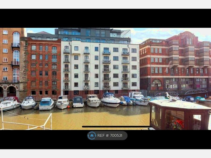 1 Bedroom Flat To Rent In Huller &amp; Cheese, Bristol, BS1
