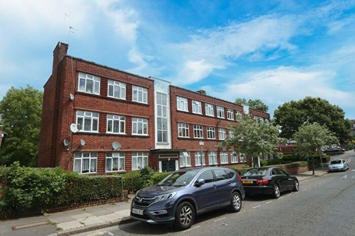 2 Bedroom Flat To Rent In Greenbanks, Cavendish Avenue, Harrow, HA1