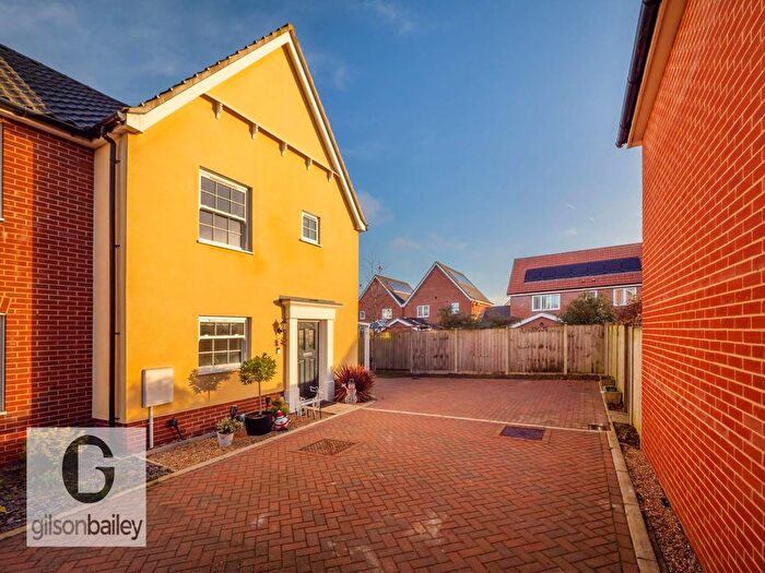 2 Bedroom Semi Detached House For Sale In Springfield Grange, Acle, NR13