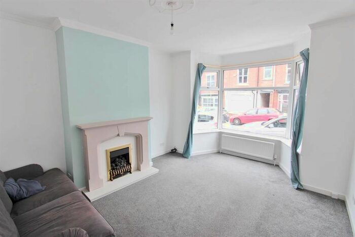 3 Bedroom Terraced House To Rent In Murray Road, Sheffield, S11