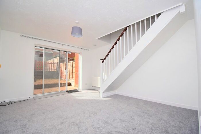 2 Bedroom End Of Terrace House To Rent In Tynemouth Road, London, SE18