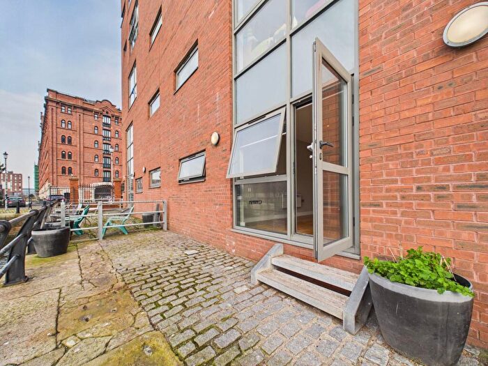 1 Bedroom Flat To Rent In Waterside, William Jessop Way, Liverpool, L3