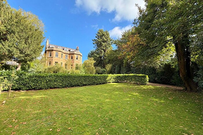 2 Bedroom Penthouse For Sale In Weston Park, Bath, BA1